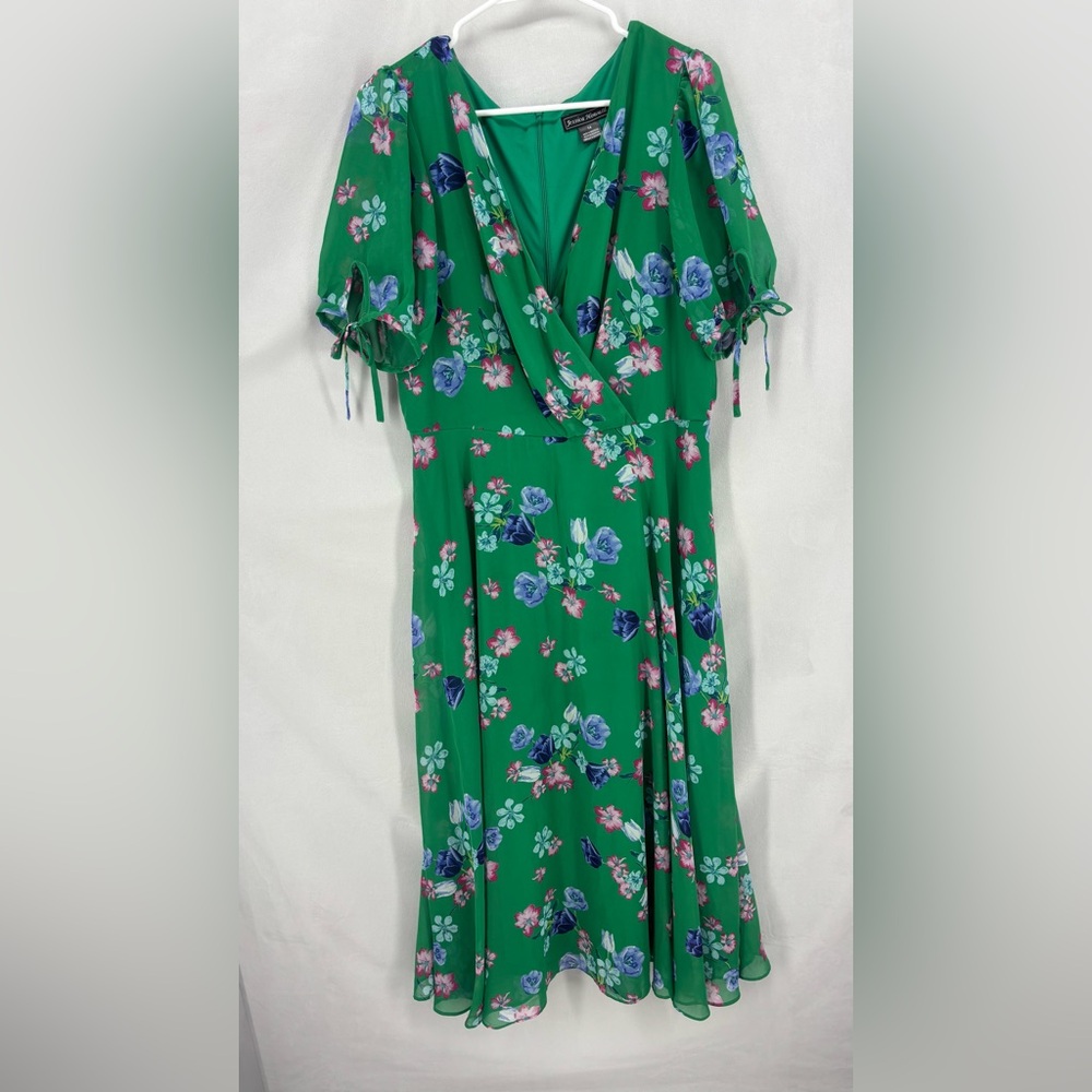 Jessica Howard Green Floral Midi Dress